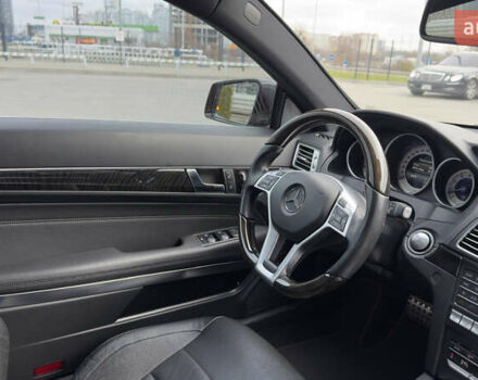 Чорний Мерседес Е-Клас, об'ємом двигуна 3 л та пробігом 128 тис. км за 19900 $, фото 45 на Automoto.ua