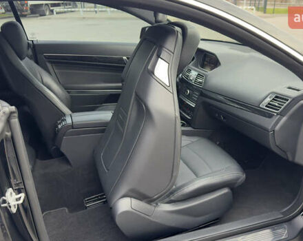 Чорний Мерседес Е-Клас, об'ємом двигуна 3 л та пробігом 128 тис. км за 19900 $, фото 41 на Automoto.ua