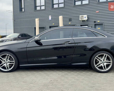 Чорний Мерседес Е-Клас, об'ємом двигуна 3 л та пробігом 128 тис. км за 19900 $, фото 9 на Automoto.ua