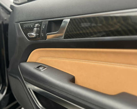 Чорний Мерседес Е-Клас, об'ємом двигуна 3 л та пробігом 170 тис. км за 18200 $, фото 16 на Automoto.ua