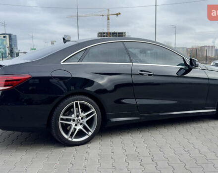 Чорний Мерседес Е-Клас, об'ємом двигуна 3 л та пробігом 128 тис. км за 19900 $, фото 5 на Automoto.ua