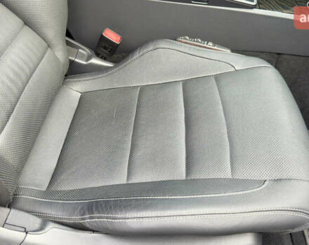 Чорний Мерседес Е-Клас, об'ємом двигуна 3 л та пробігом 128 тис. км за 19900 $, фото 31 на Automoto.ua