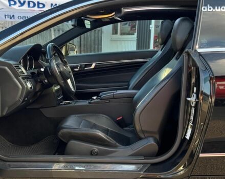 Черный Мерседес Е-Класс, объемом двигателя 3 л и пробегом 125 тыс. км за 18990 $, фото 23 на Automoto.ua