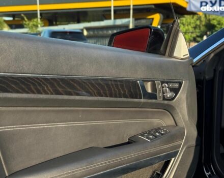 Черный Мерседес Е-Класс, объемом двигателя 3 л и пробегом 125 тыс. км за 18990 $, фото 21 на Automoto.ua