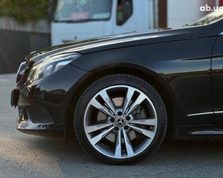 Черный Мерседес Е-Класс, объемом двигателя 3 л и пробегом 125 тыс. км за 18990 $, фото 6 на Automoto.ua