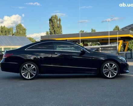 Черный Мерседес Е-Класс, объемом двигателя 3 л и пробегом 125 тыс. км за 18990 $, фото 16 на Automoto.ua