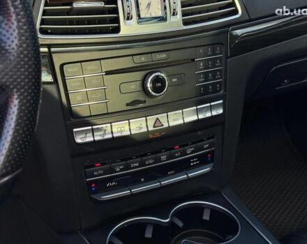 Черный Мерседес Е-Класс, объемом двигателя 3 л и пробегом 125 тыс. км за 18990 $, фото 27 на Automoto.ua