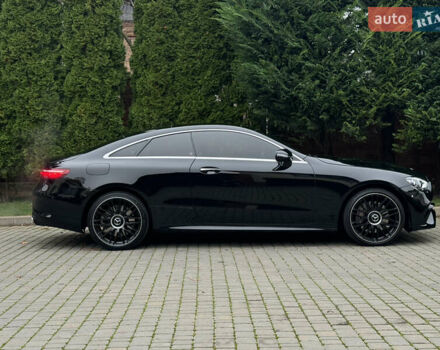 Черный Мерседес Е-Класс, объемом двигателя 3 л и пробегом 93 тыс. км за 35999 $, фото 3 на Automoto.ua