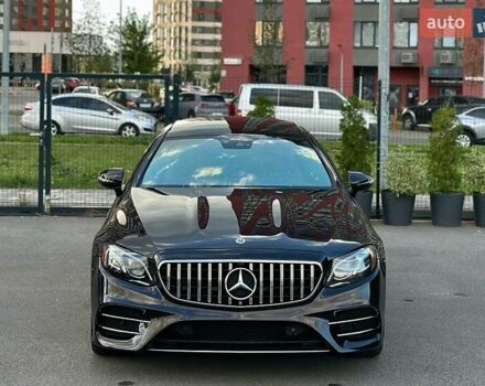 Чорний Мерседес Е-Клас, об'ємом двигуна 3 л та пробігом 28 тис. км за 37000 $, фото 2 на Automoto.ua