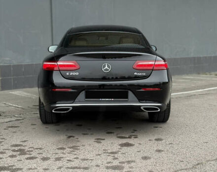 Черный Мерседес Е-Класс, объемом двигателя 1.99 л и пробегом 109 тыс. км за 39000 $, фото 10 на Automoto.ua