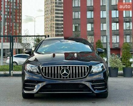 Чорний Мерседес Е-Клас, об'ємом двигуна 3 л та пробігом 28 тис. км за 37000 $, фото 5 на Automoto.ua