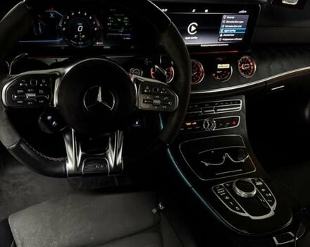 Черный Мерседес Е-Класс, объемом двигателя 3 л и пробегом 112 тыс. км за 55000 $, фото 6 на Automoto.ua
