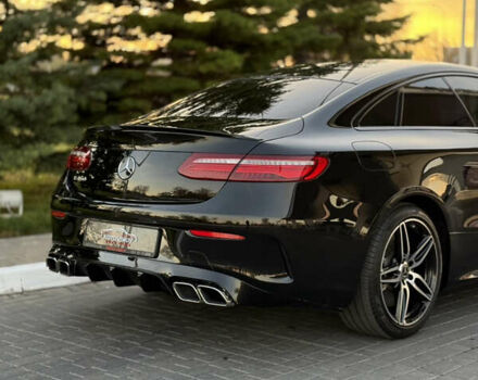 Чорний Мерседес Е-Клас, об'ємом двигуна 3 л та пробігом 63 тис. км за 35000 $, фото 37 на Automoto.ua