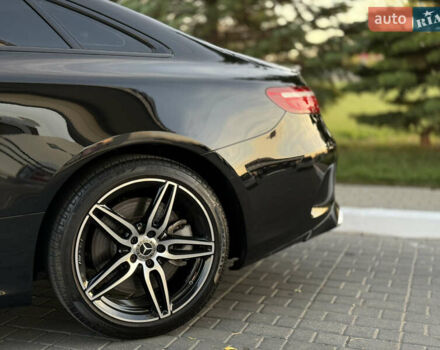 Чорний Мерседес Е-Клас, об'ємом двигуна 3 л та пробігом 63 тис. км за 35000 $, фото 3 на Automoto.ua