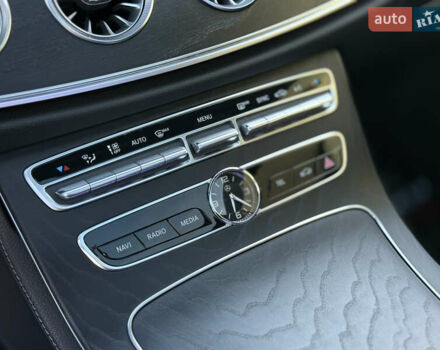 Чорний Мерседес Е-Клас, об'ємом двигуна 3 л та пробігом 63 тис. км за 35000 $, фото 22 на Automoto.ua