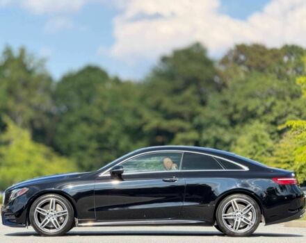 Черный Мерседес Е-Класс, объемом двигателя 3 л и пробегом 46 тыс. км за 23000 $, фото 4 на Automoto.ua