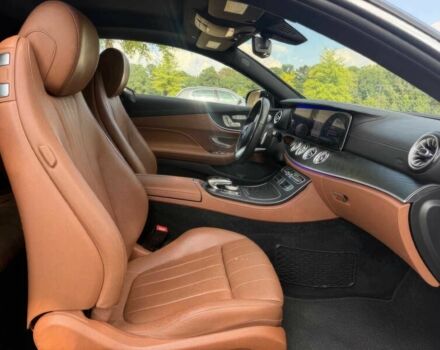 Черный Мерседес Е-Класс, объемом двигателя 3 л и пробегом 46 тыс. км за 23000 $, фото 10 на Automoto.ua