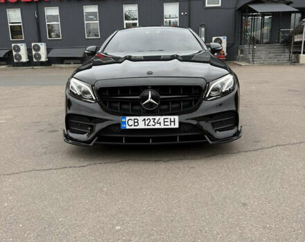 Чорний Мерседес Е-Клас, об'ємом двигуна 3 л та пробігом 77 тис. км за 50000 $, фото 35 на Automoto.ua