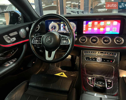 Черный Мерседес Е-Класс, объемом двигателя 3 л и пробегом 25 тыс. км за 46500 $, фото 51 на Automoto.ua