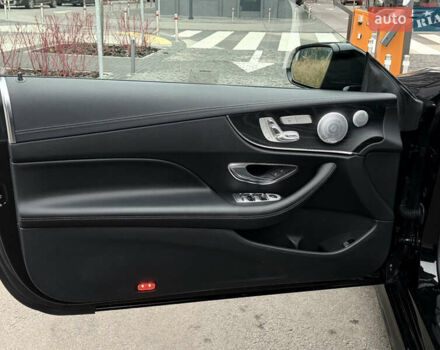 Чорний Мерседес Е-Клас, об'ємом двигуна 3 л та пробігом 25 тис. км за 46500 $, фото 12 на Automoto.ua