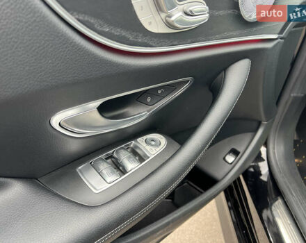Черный Мерседес Е-Класс, объемом двигателя 3 л и пробегом 25 тыс. км за 46500 $, фото 20 на Automoto.ua