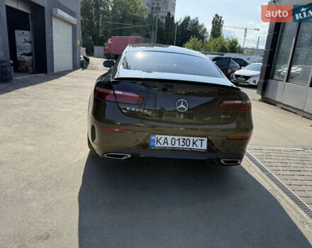 Чорний Мерседес Е-Клас, об'ємом двигуна 1.95 л та пробігом 52 тис. км за 55000 $, фото 5 на Automoto.ua