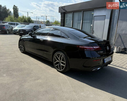 Чорний Мерседес Е-Клас, об'ємом двигуна 1.95 л та пробігом 52 тис. км за 55000 $, фото 6 на Automoto.ua