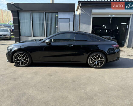 Чорний Мерседес Е-Клас, об'ємом двигуна 1.95 л та пробігом 52 тис. км за 55000 $, фото 7 на Automoto.ua