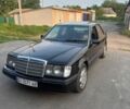 Черный Мерседес Е-Класс, объемом двигателя 3 л и пробегом 386 тыс. км за 2000 $, фото 1 на Automoto.ua