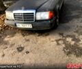 Черный Мерседес Е-Класс, объемом двигателя 2.5 л и пробегом 400 тыс. км за 1500 $, фото 1 на Automoto.ua
