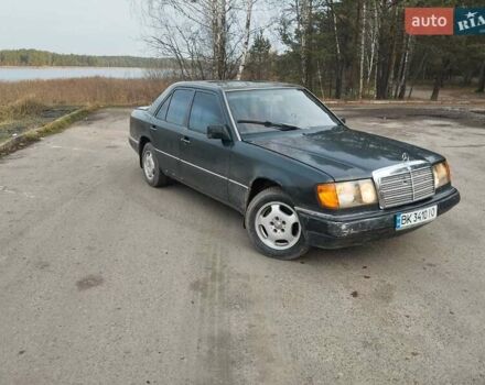 Черный Мерседес Е-Класс, объемом двигателя 2.5 л и пробегом 460 тыс. км за 2500 $, фото 3 на Automoto.ua