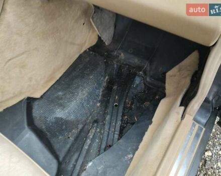 Черный Мерседес Е-Класс, объемом двигателя 2.3 л и пробегом 123 тыс. км за 1000 $, фото 11 на Automoto.ua