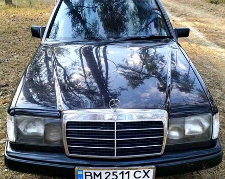 Черный Мерседес Е-Класс, объемом двигателя 2.3 л и пробегом 0 тыс. км за 1700 $, фото 3 на Automoto.ua