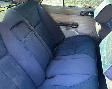 Чорний Мерседес Е-Клас, об'ємом двигуна 2.6 л та пробігом 450 тис. км за 2500 $, фото 8 на Automoto.ua