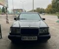 Черный Мерседес Е-Класс, объемом двигателя 2.3 л и пробегом 500 тыс. км за 1900 $, фото 1 на Automoto.ua