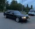 Черный Мерседес Е-Класс, объемом двигателя 2.3 л и пробегом 300 тыс. км за 2200 $, фото 1 на Automoto.ua