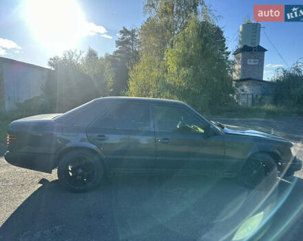 Чорний Мерседес Е-Клас, об'ємом двигуна 2.6 л та пробігом 450 тис. км за 2500 $, фото 5 на Automoto.ua