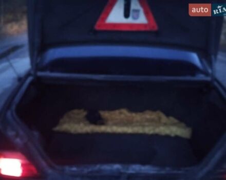 Черный Мерседес Е-Класс, объемом двигателя 2.5 л и пробегом 460 тыс. км за 2500 $, фото 7 на Automoto.ua