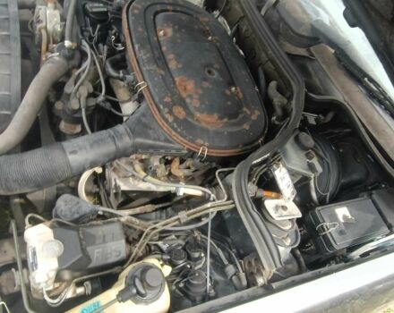 Чорний Мерседес Е-Клас, об'ємом двигуна 2.3 л та пробігом 170 тис. км за 1000 $, фото 18 на Automoto.ua