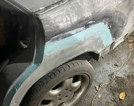 Черный Мерседес Е-Класс, объемом двигателя 2.55 л и пробегом 530 тыс. км за 2500 $, фото 2 на Automoto.ua