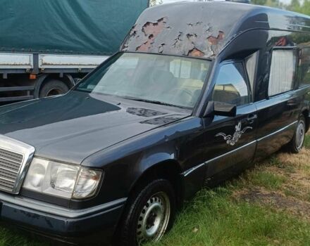 Чорний Мерседес Е-Клас, об'ємом двигуна 2.3 л та пробігом 170 тис. км за 1000 $, фото 3 на Automoto.ua