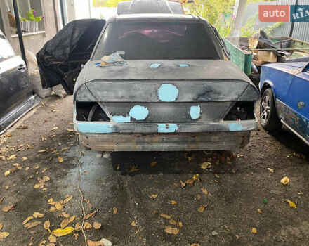 Черный Мерседес Е-Класс, объемом двигателя 2.55 л и пробегом 530 тыс. км за 2500 $, фото 3 на Automoto.ua