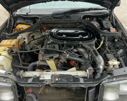 Чорний Мерседес Е-Клас, об'ємом двигуна 2 л та пробігом 458 тис. км за 4500 $, фото 11 на Automoto.ua