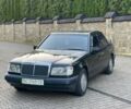 Черный Мерседес Е-Класс, объемом двигателя 2.3 л и пробегом 378 тыс. км за 2100 $, фото 1 на Automoto.ua