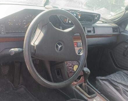 Чорний Мерседес Е-Клас, об'ємом двигуна 2.3 л та пробігом 170 тис. км за 1000 $, фото 21 на Automoto.ua