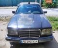 Черный Мерседес Е-Класс, объемом двигателя 2.3 л и пробегом 350 тыс. км за 3200 $, фото 10 на Automoto.ua