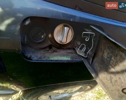 Черный Мерседес Е-Класс, объемом двигателя 2 л и пробегом 250 тыс. км за 1800 $, фото 1 на Automoto.ua