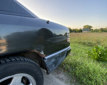 Черный Мерседес Е-Класс, объемом двигателя 2.8 л и пробегом 450 тыс. км за 2500 $, фото 12 на Automoto.ua
