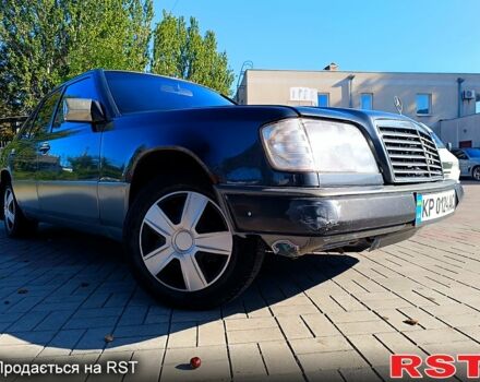 Черный Мерседес Е-Класс, объемом двигателя 2.8 л и пробегом 500 тыс. км за 2850 $, фото 2 на Automoto.ua