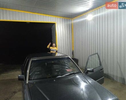Черный Мерседес Е-Класс, объемом двигателя 2.3 л и пробегом 500 тыс. км за 2800 $, фото 16 на Automoto.ua